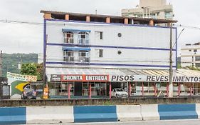 Le Monde Hostel